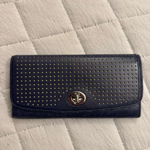 COACH Navy Turn Lock Wallet - Picture 1 of 7